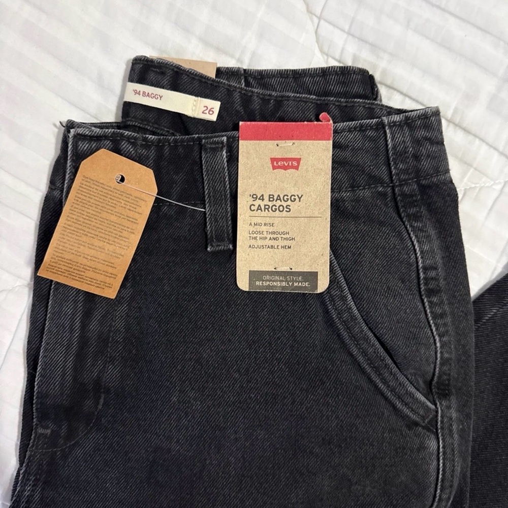 LEVIS Women's 94 baggy cargo Black Cargo Jeans - Classic Straight Fit - Picture 4 of 6